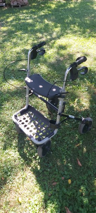 Rolator pliabil cu 4 roti / Cadru de mers