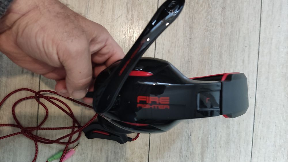 Продавам три геймърски слушалки