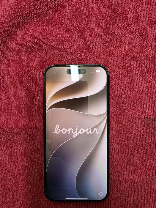 Продам Iphone 17