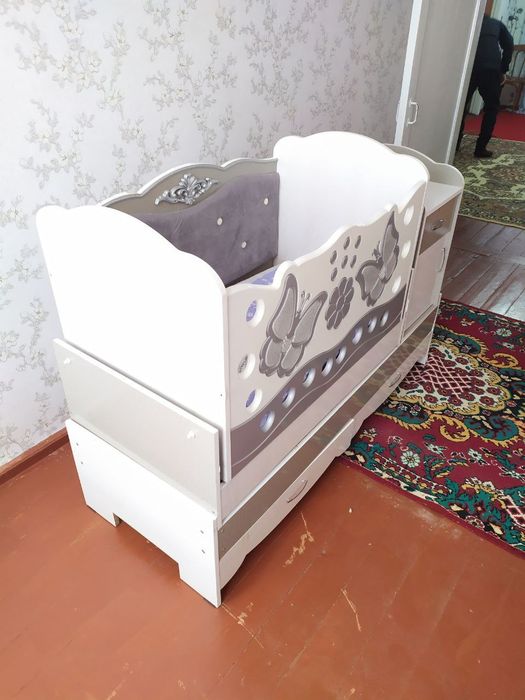 Детская кровать.