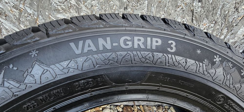 Anvelope Semperit Van-Grip3 205/65 R16C 107/105T M+S