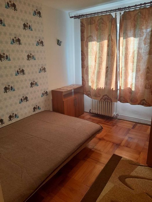 Inchiriez apartament 2 camere