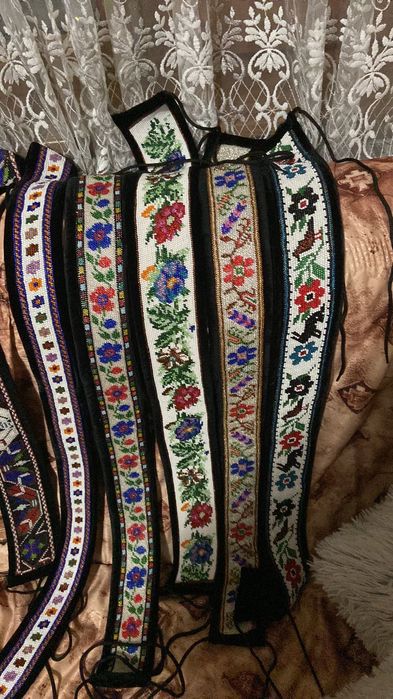 Ръчно изработени мънистени колани