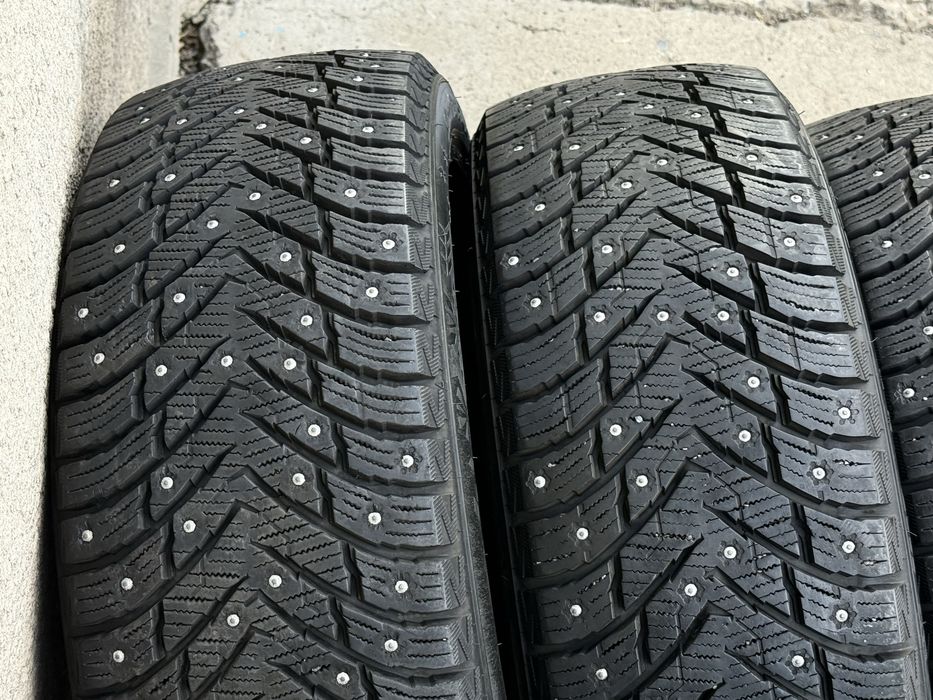215|55 R18. Powertrac.