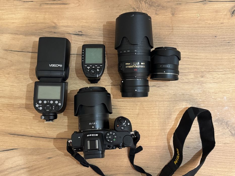 Nikon Z5 с комплектами