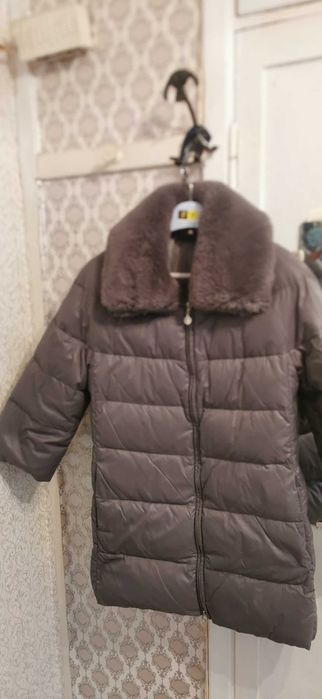 Продам стильную женскую куртку бренда Chiago