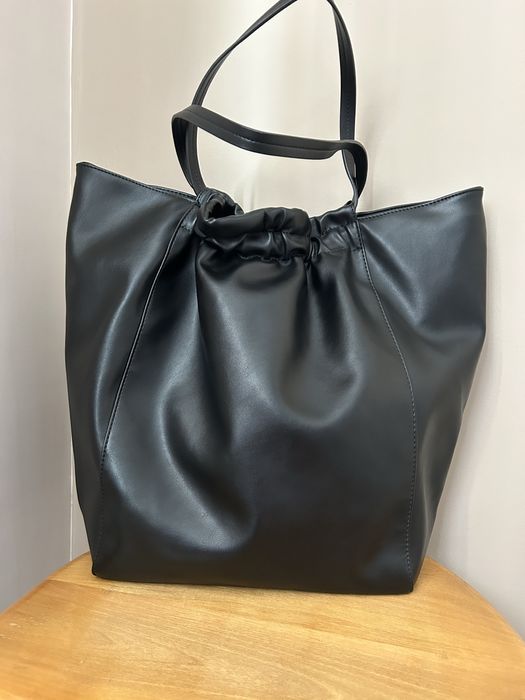 Дамска чанта Reserved