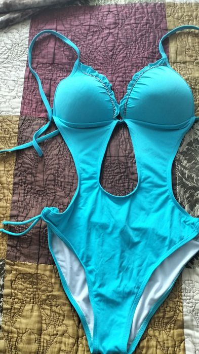 Продам купальник