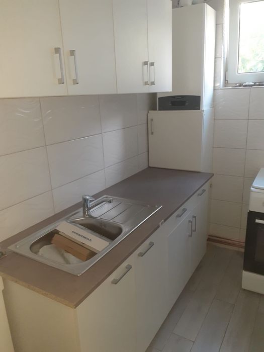 Inchiriez apartament