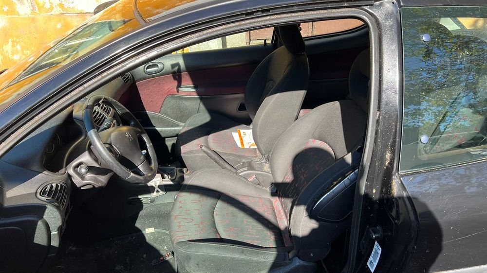 На Части Пежо 206 1,4 75кс 02г Peugeot 206 1.4 2 врати