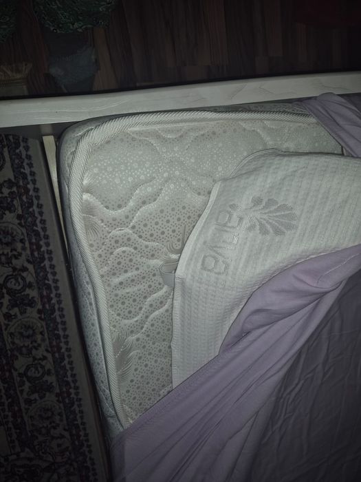 Односпальная кровать