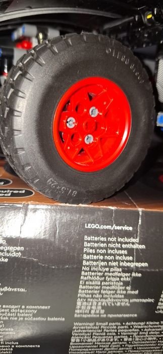 LEGO® Technic - Audi RS Q e-tron 42160