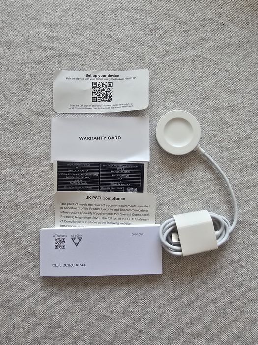 Huawei watch 4 .