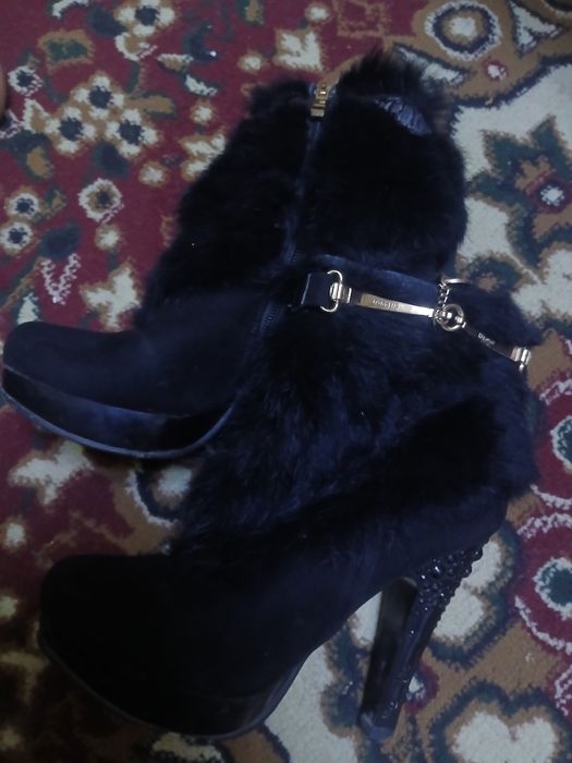 Каблук для девушек и женщин