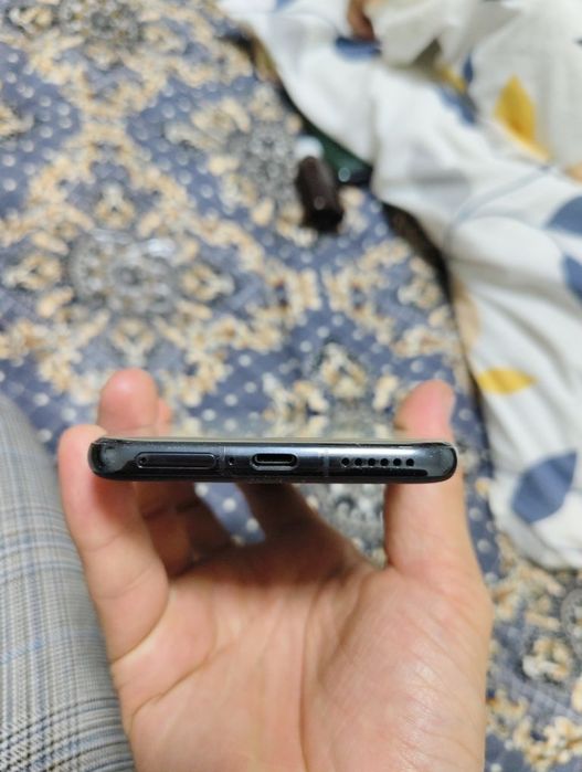 Xuave pura 70 pro срочно сотилади полный комплект состояния новая