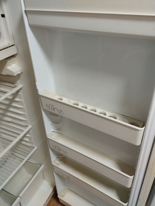 Продам холодильник Атлант