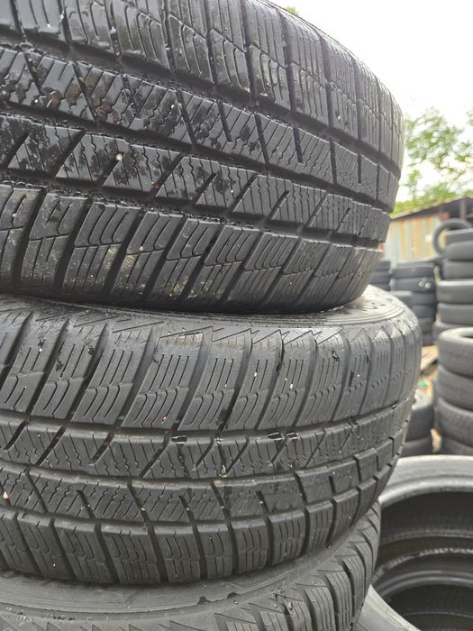 4бр. 215 60 16 Barum зимни.