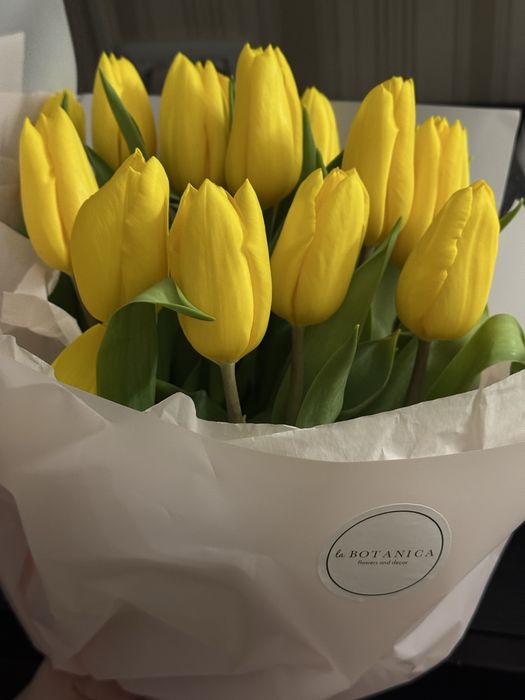 Букет цветов продаю