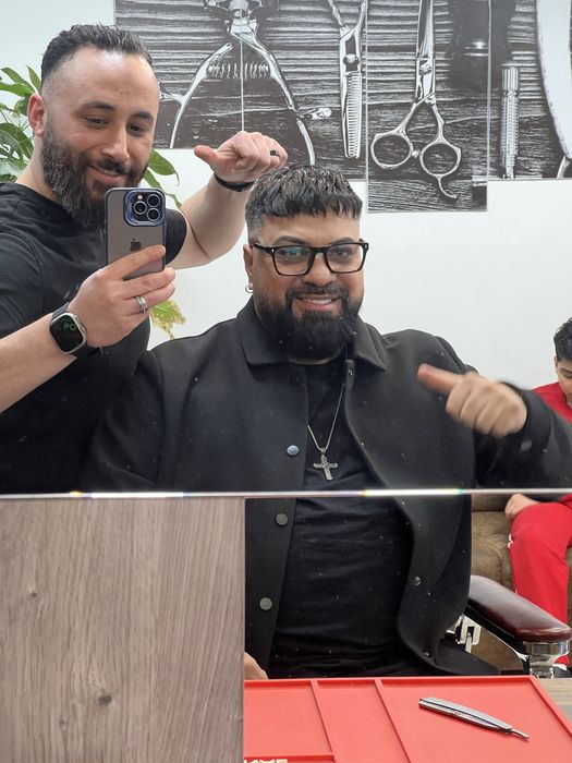 Curs Frizerie Profesional – Fade & Tehnică Corectă