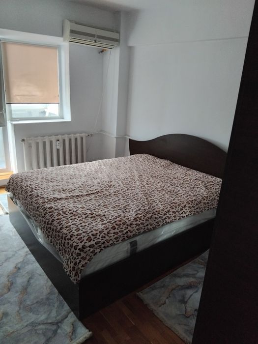 Apartament piata centrala.complet mobilat+loc parcare masina.