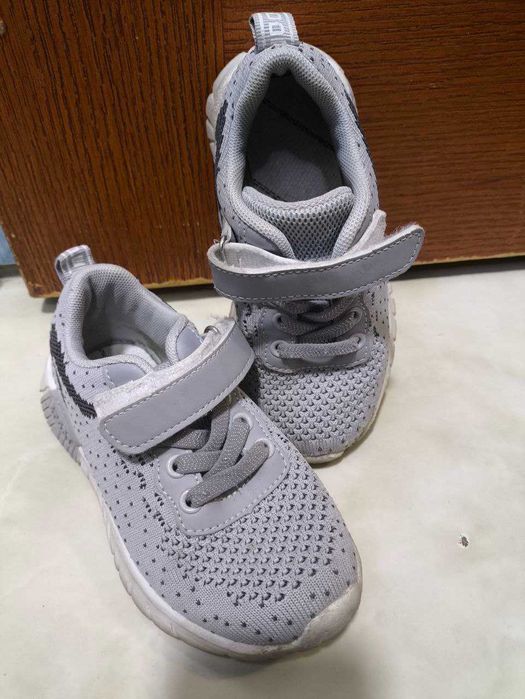 Кроссовки детские Совёнок 29 размер