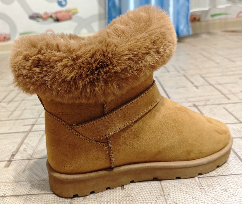 Угги            .