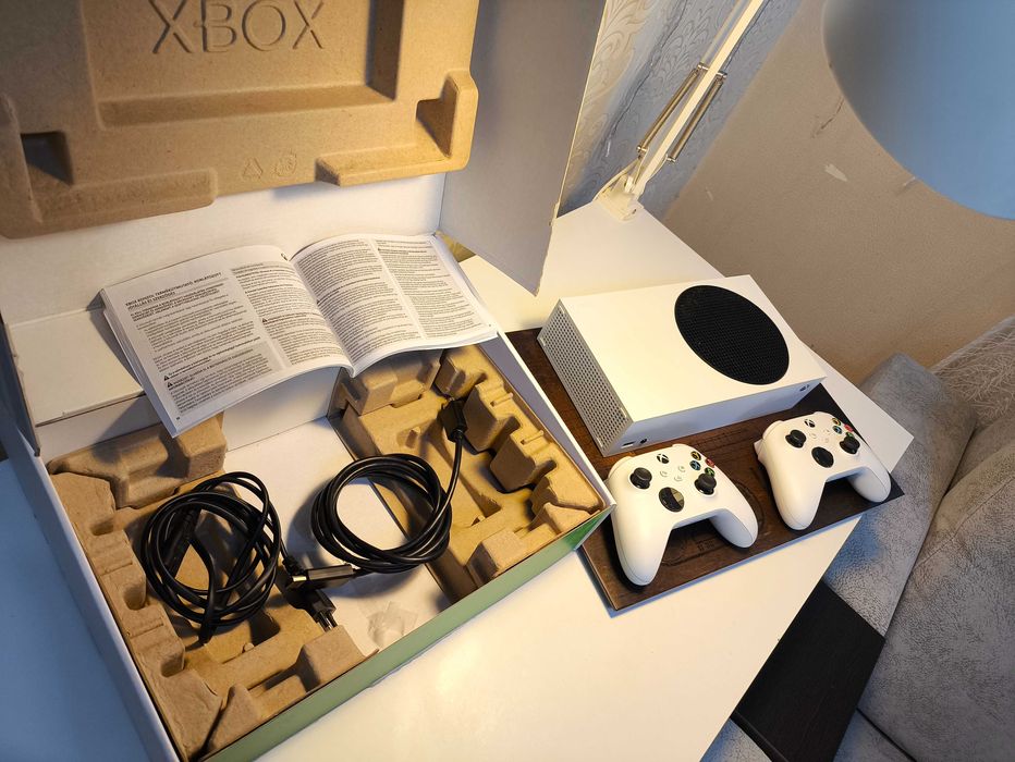 продам X BOX one S