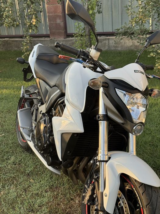 В продаже мотоцикл Honda CB1000R
