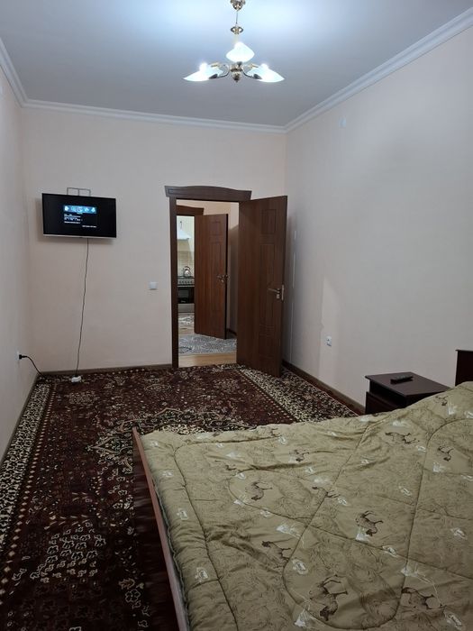 Qorasuv 1 da, 3 xonali kvartira ijaraga beriladi