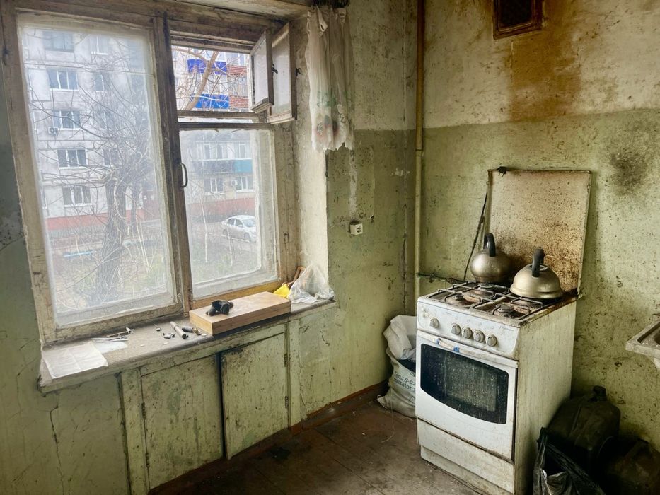 2 комнмтная, 50 лет Октября 15