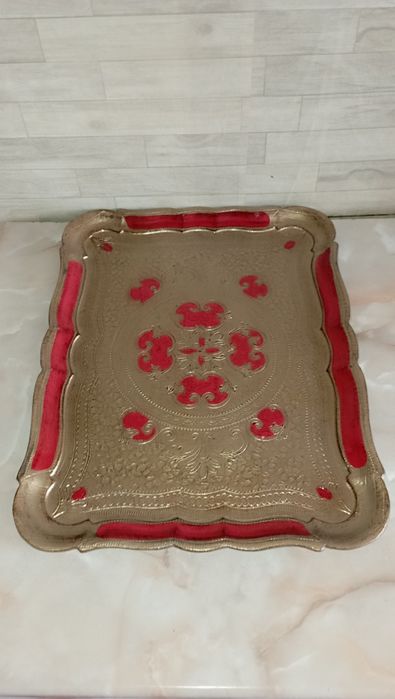 tava de  servire