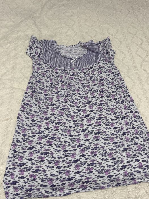 Женские вещи.