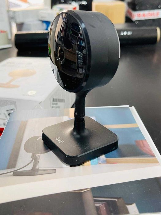 Eve Cam - Cameră inteligentă de interior, rezoluție 1080p, Wi-FI