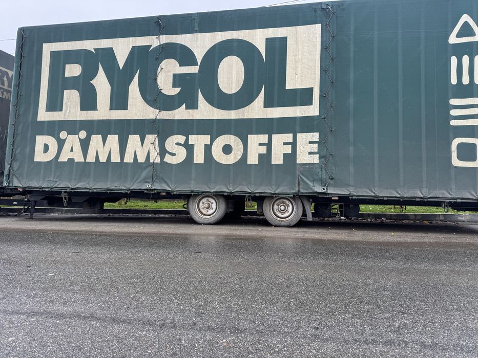 Remorca, semiremorca sau tot ansamblu