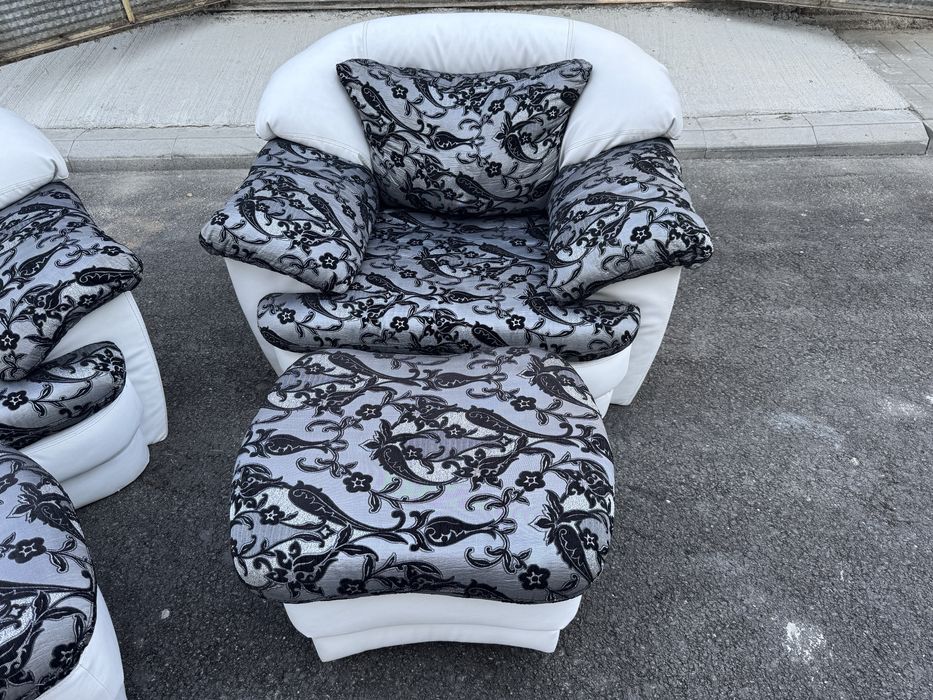 Фотиьол,кресло + табуретки