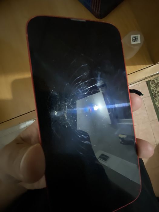 Продается Iphone 13