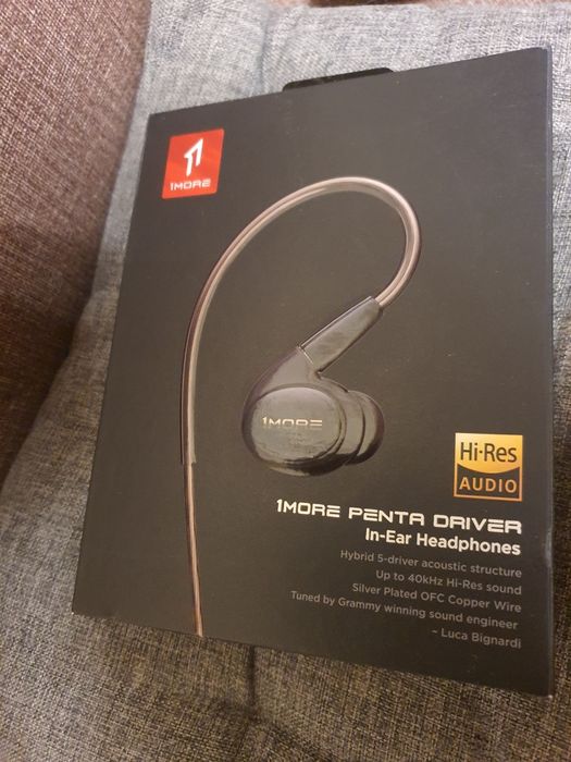 1more căști cu fir