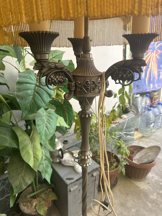 Продается антикварный светильник бу