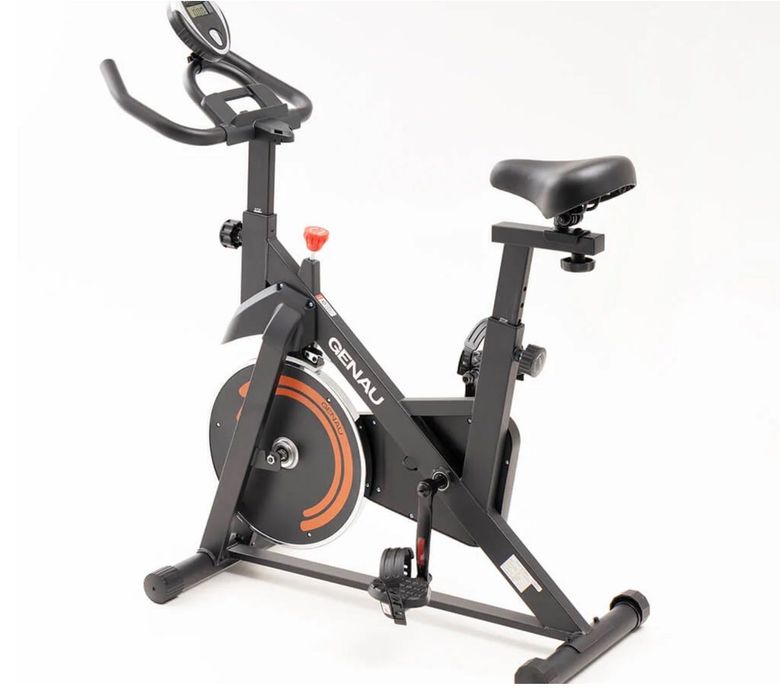 Велотренажер Genau Spin Bike W101 — в отличном состоянии