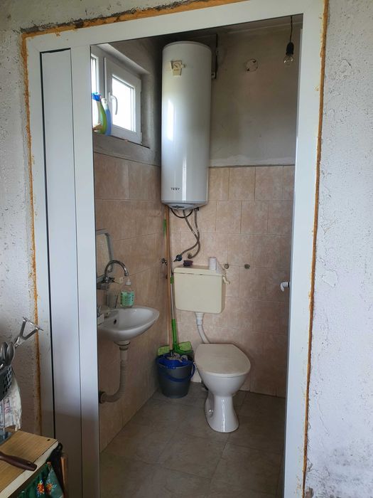 Къща на два етажа с. Петрово община Сандански