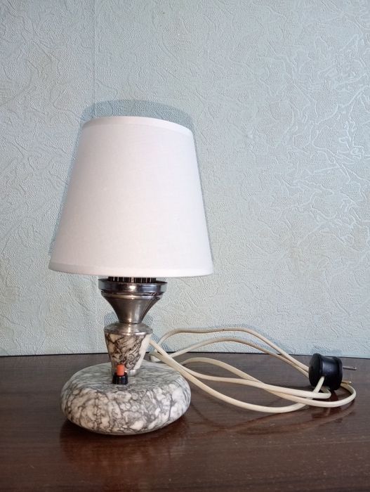 Продам лампу советскую