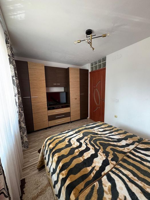 apartament 3 camere
