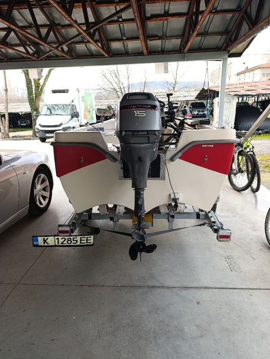 Лодка с мотор 15к.с.