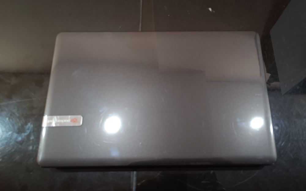 Продам ноутбук Packard bell / Core i3