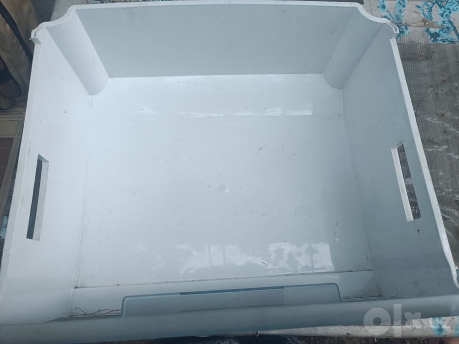 Продаётся ящик из современного холодильника