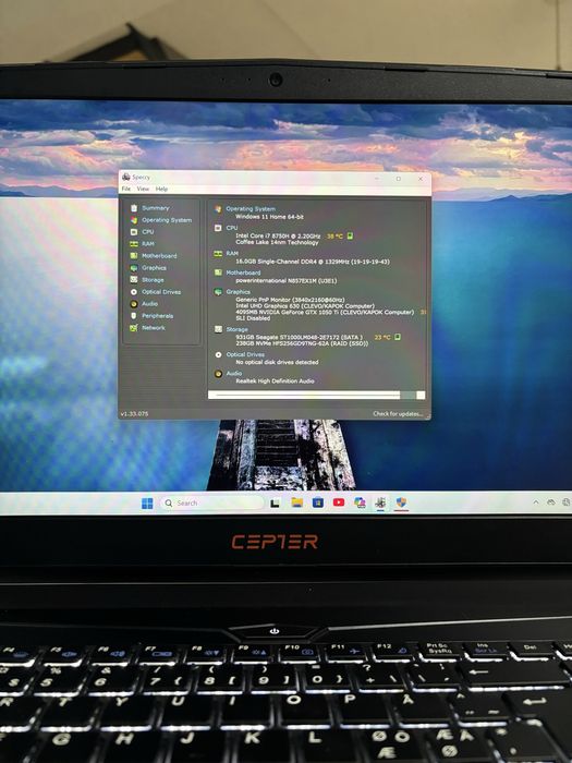 Laptop Clevo Gaming• Display 4K• i7-8750H• 16gb ram • Nvidia GTX 1050 Ti ( 4gb)