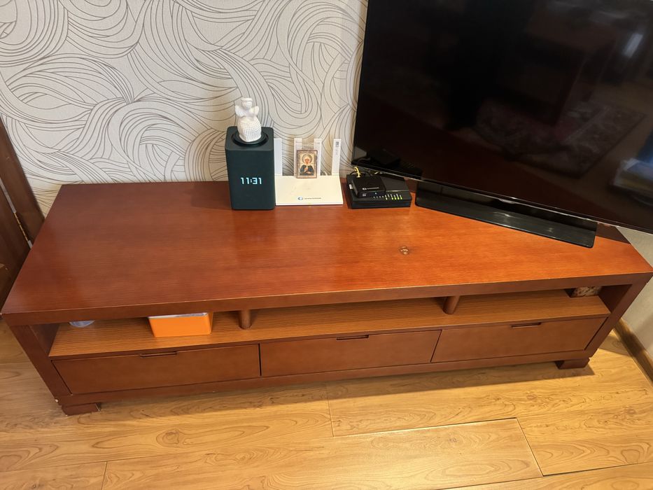 Продается тумба деревянная