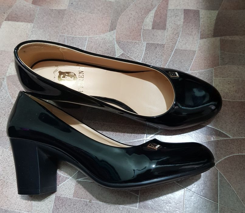 Туфли лакированные