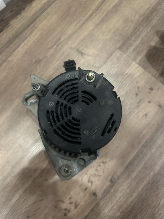 Генератор Фольксваген венто гольф 3