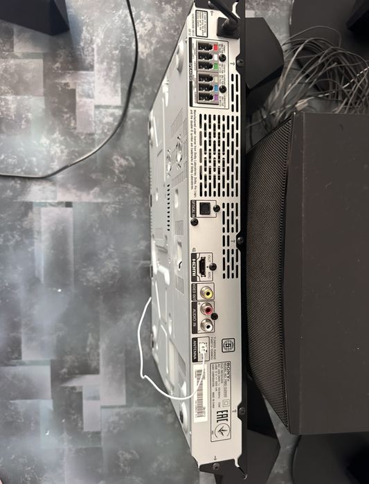 Продам Sony домашний кинотеатр 6-1 в отличном состояние как новый